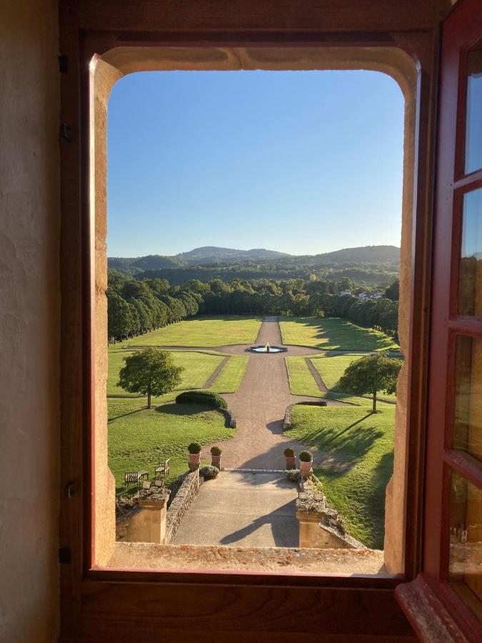 Chateau Royal De Saint-Saturnin Exterior photo